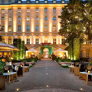 ***** Otel The Grand - The Leading Of The World Çek Cumhuriyeti